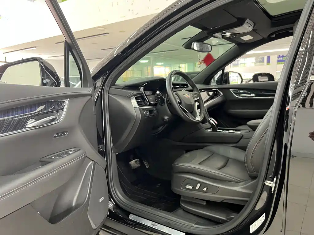 CADILLAC XT6 2023