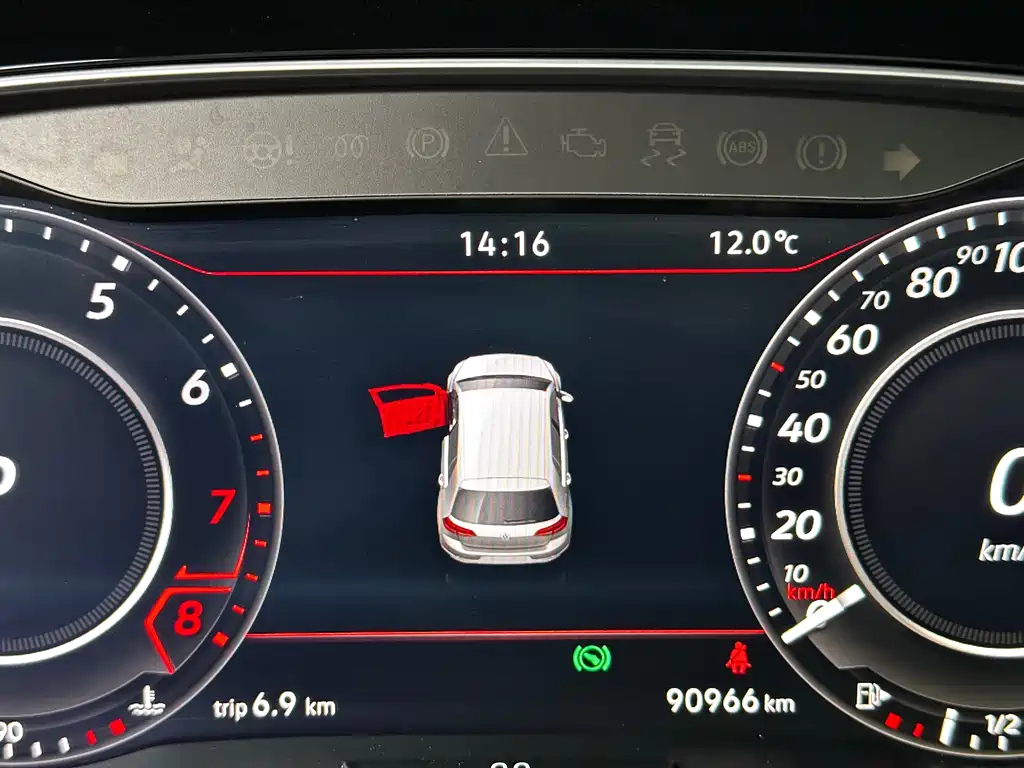 VOLKSWAGEN GOLF 2019