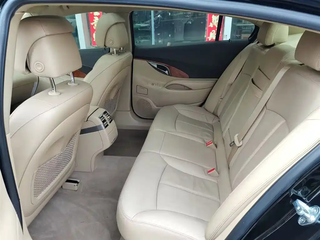 BUICK LACROSSE 2012