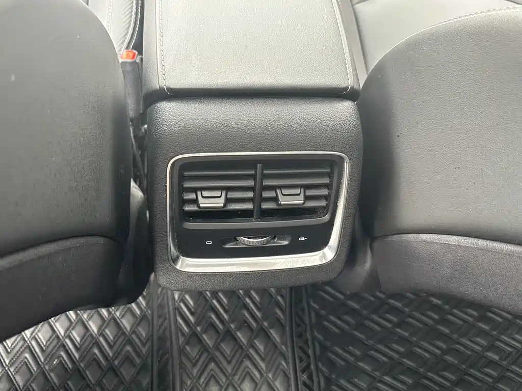 GEELY AUTO BOYUE 2021