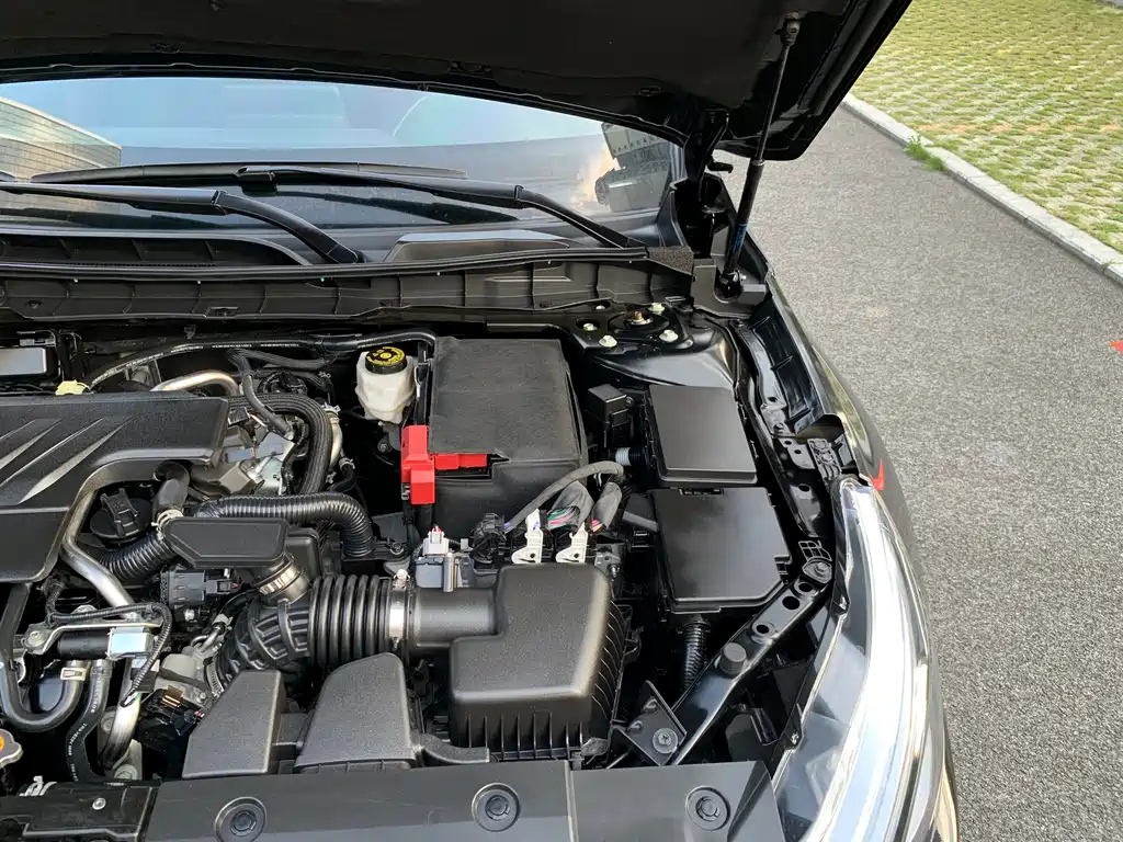 NISSAN TEANA 2021