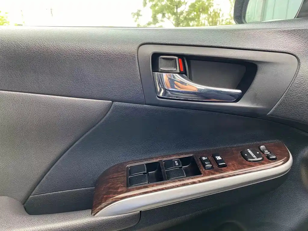 TOYOTA CAMRY 2016
