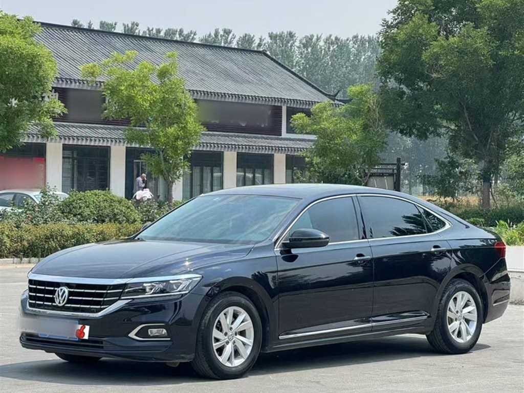 VOLKSWAGEN PASSAT 2019