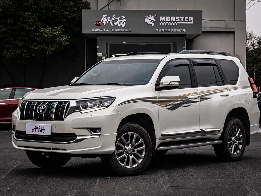 TOYOTA PRADO 2019