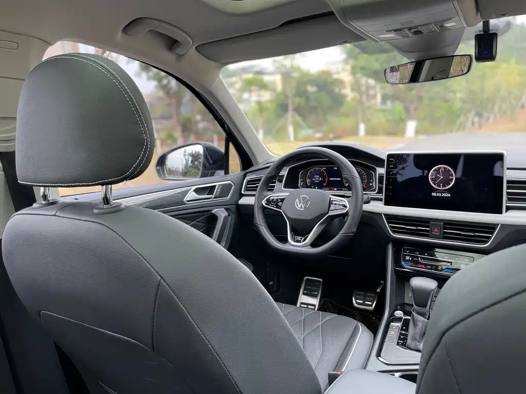 VOLKSWAGEN TIGUAN L 2022