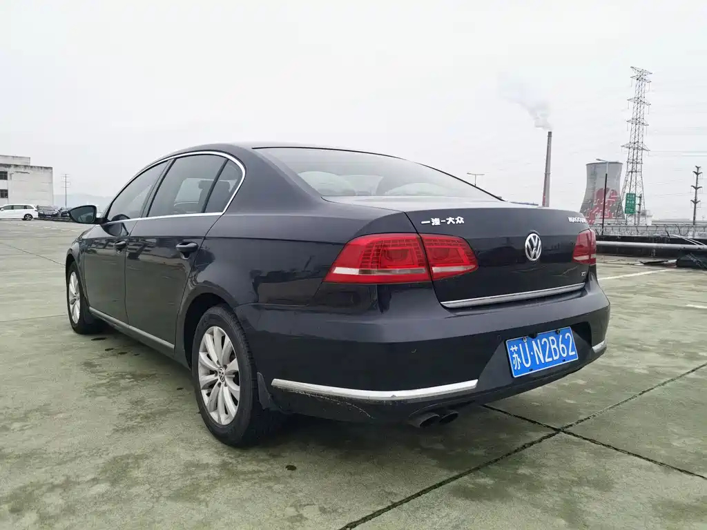 VOLKSWAGEN MAGOTAN 2014