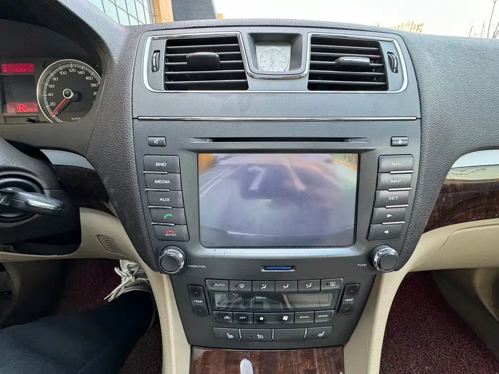 ROEWE 750 2012