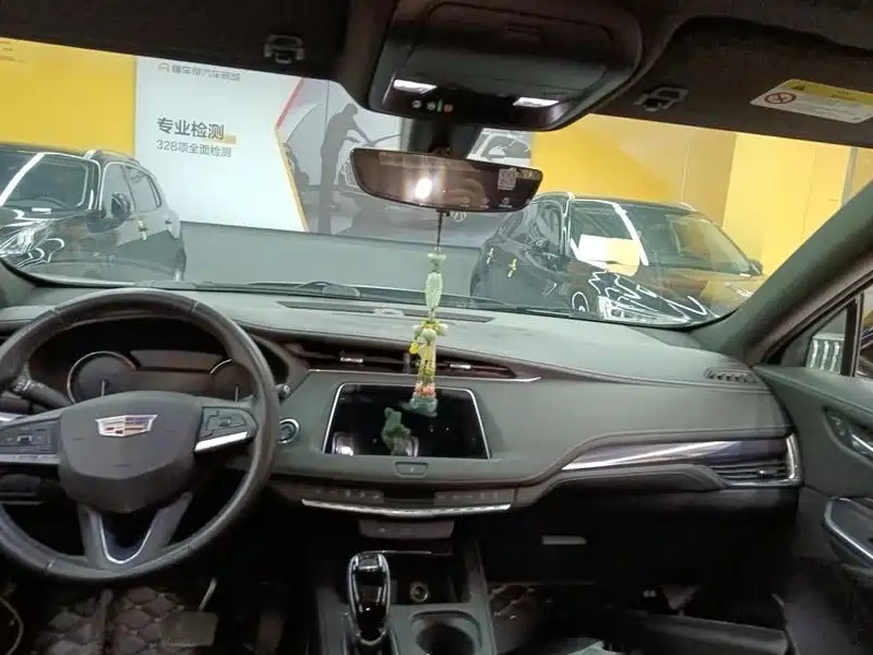 CADILLAC XT4 2020