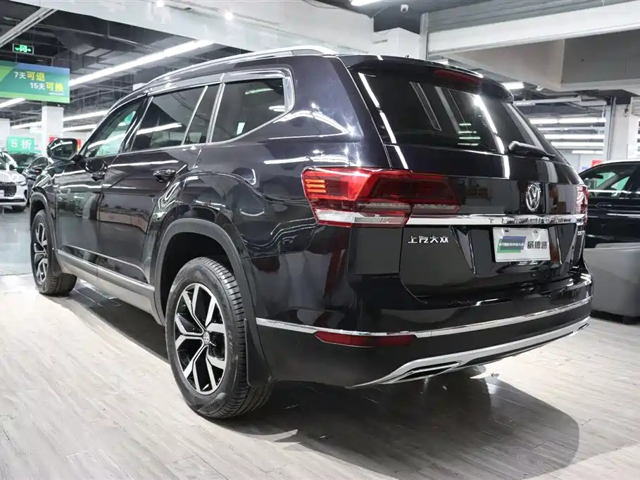 VOLKSWAGEN TOURAN 2021