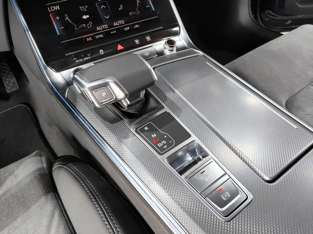 AUDI A6L 2024