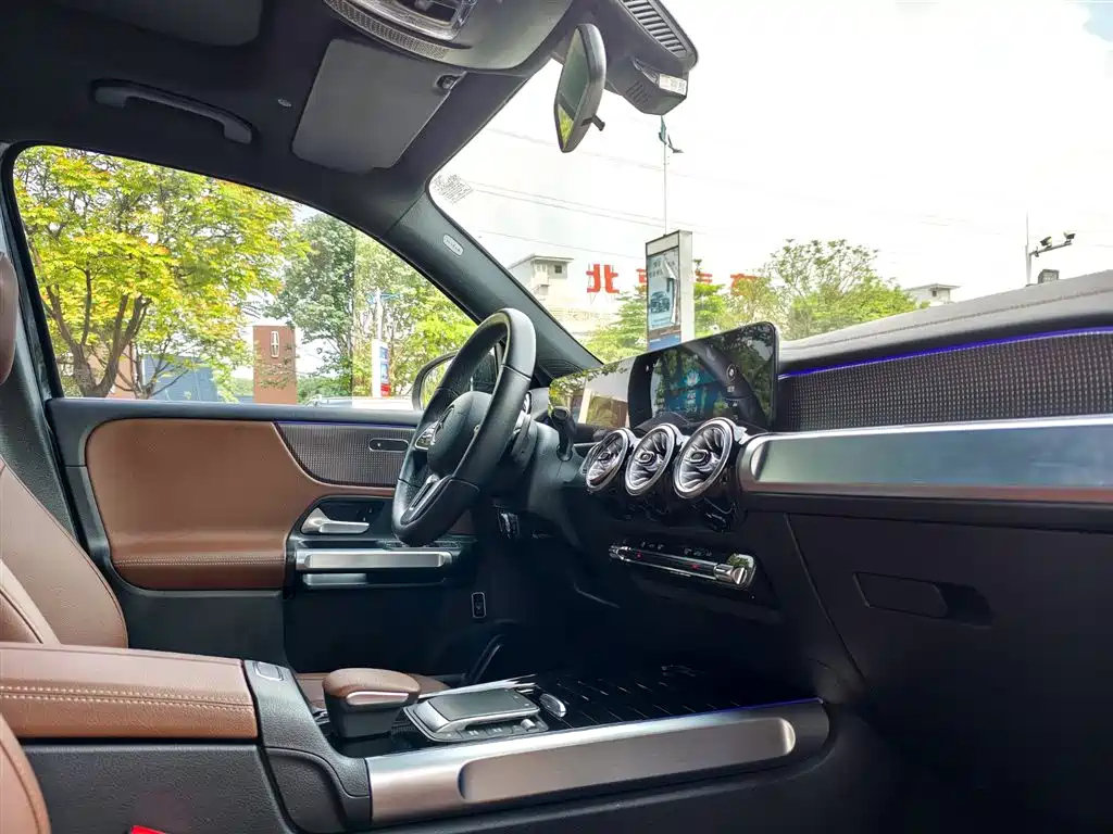 MERCEDES BENZ GLB 2022