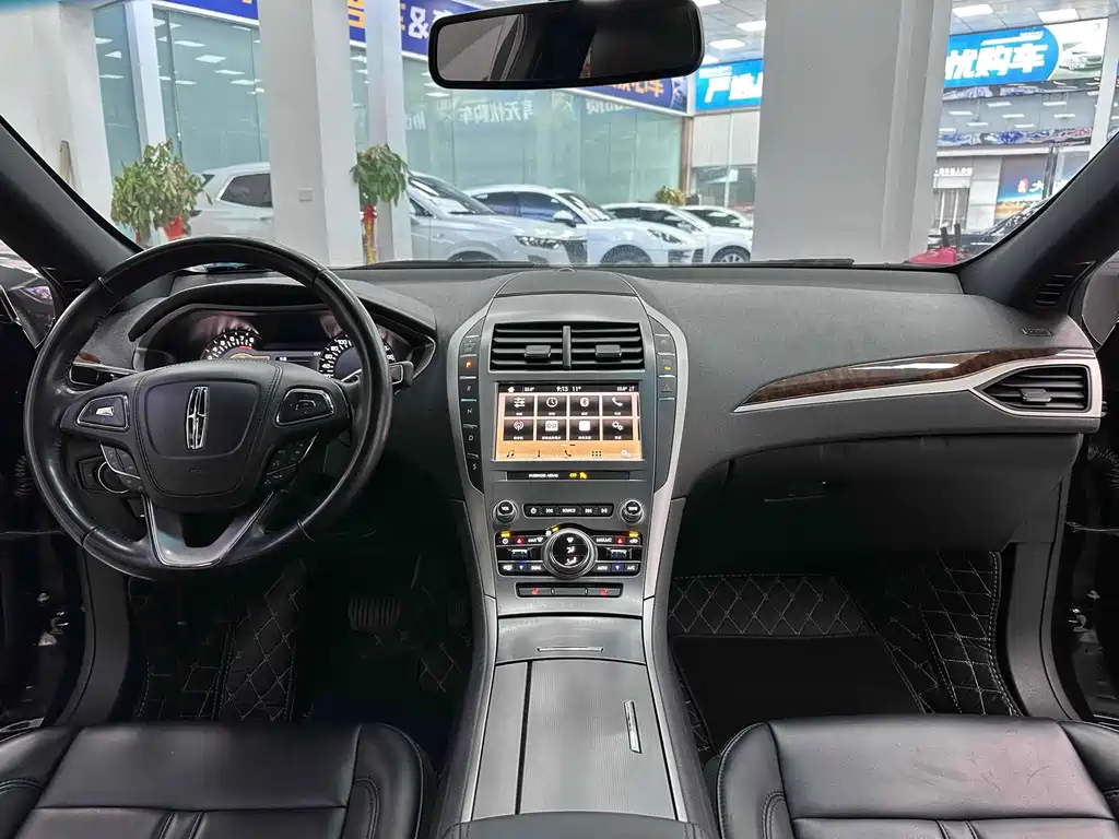 LINCOLN MKZ 2019