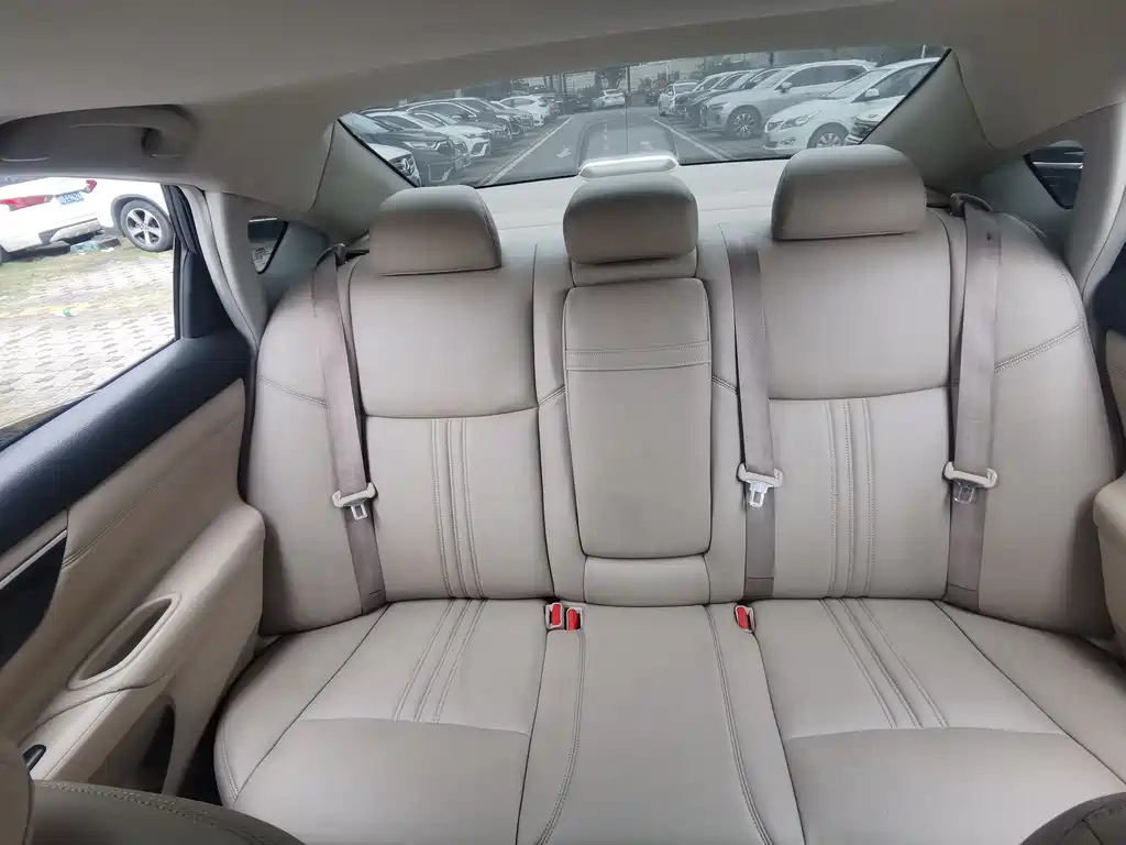 NISSAN TEANA 2017