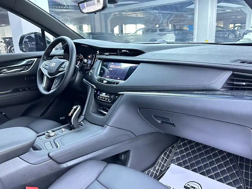 CADILLAC XT5 2020