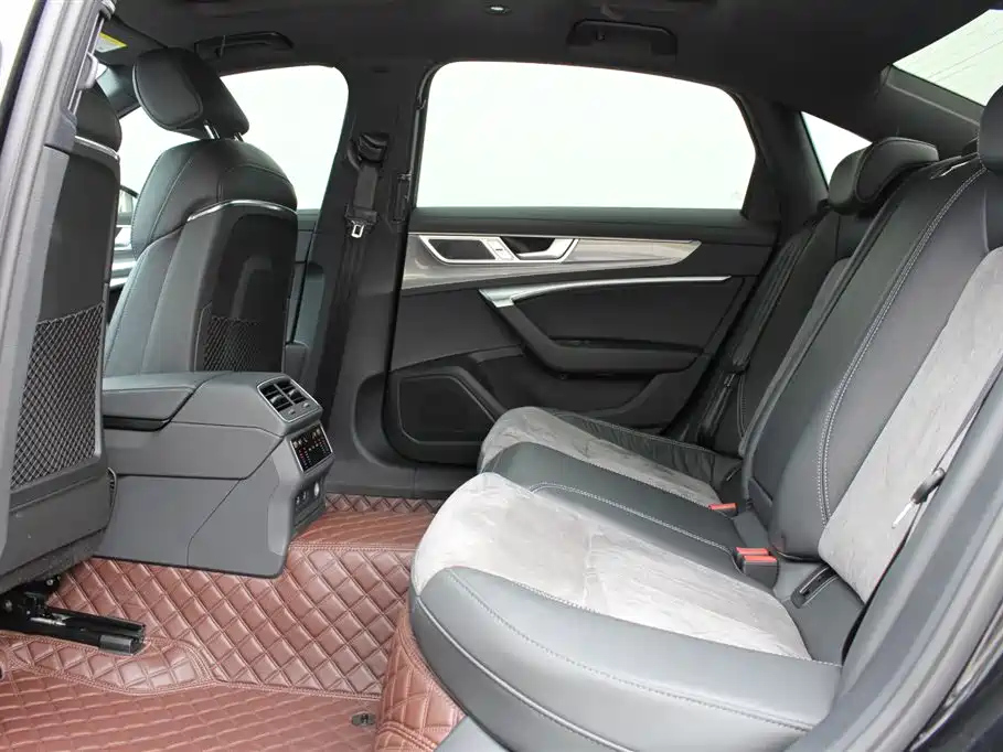 AUDI A6L 2023