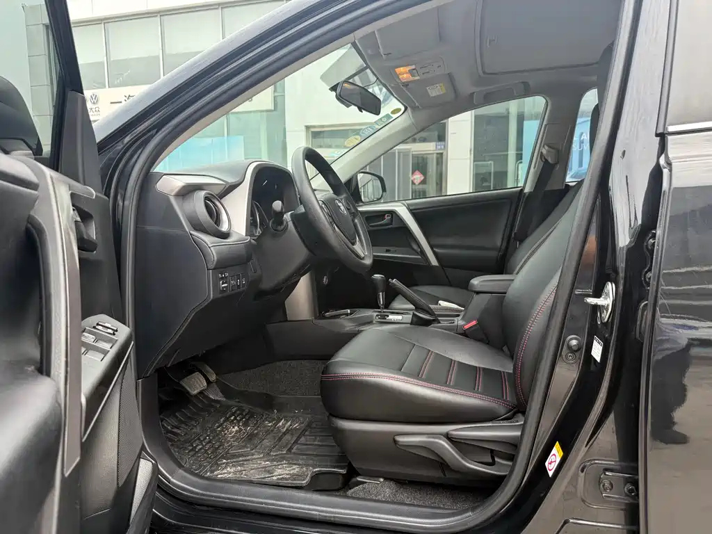 TOYOTA RAV4 RONGFANG 2016