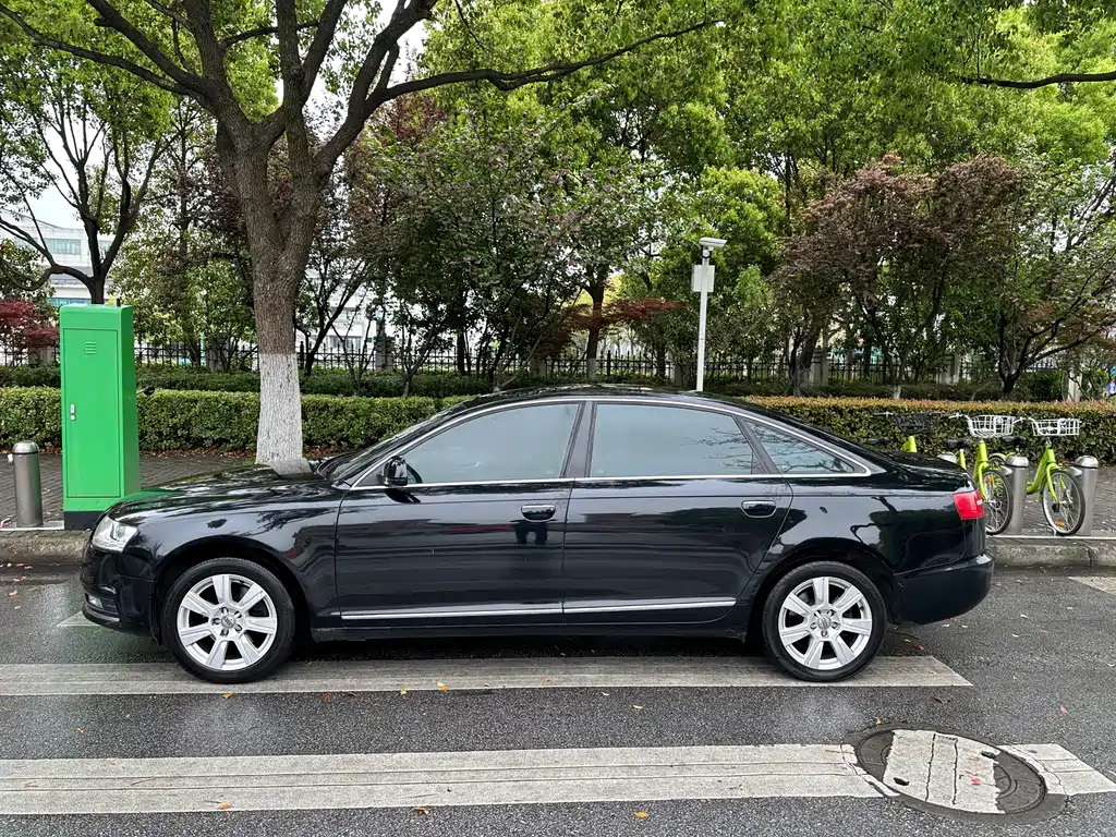 AUDI A6L 2010
