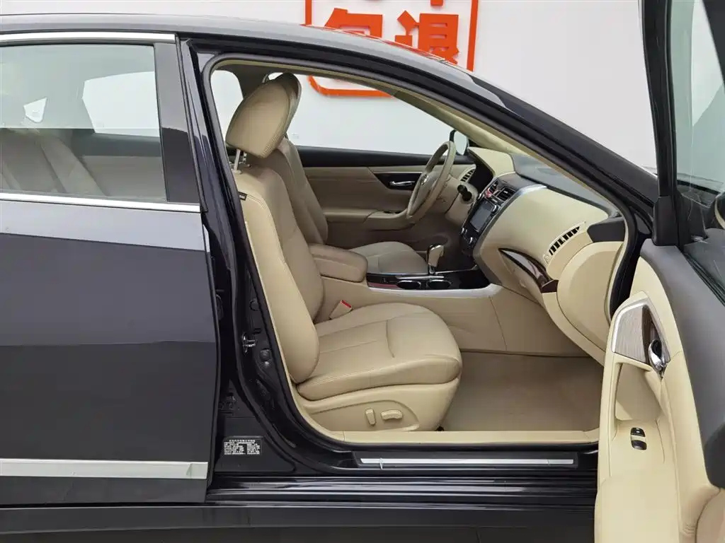 NISSAN TEANA 2014