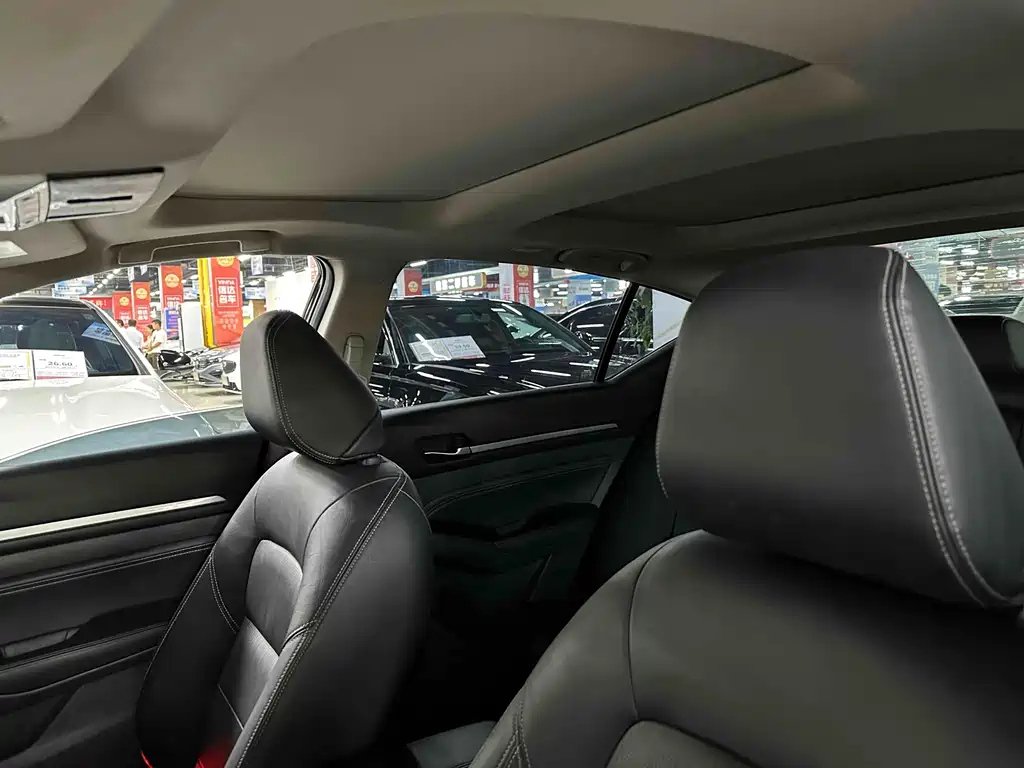 NISSAN TEANA 2021
