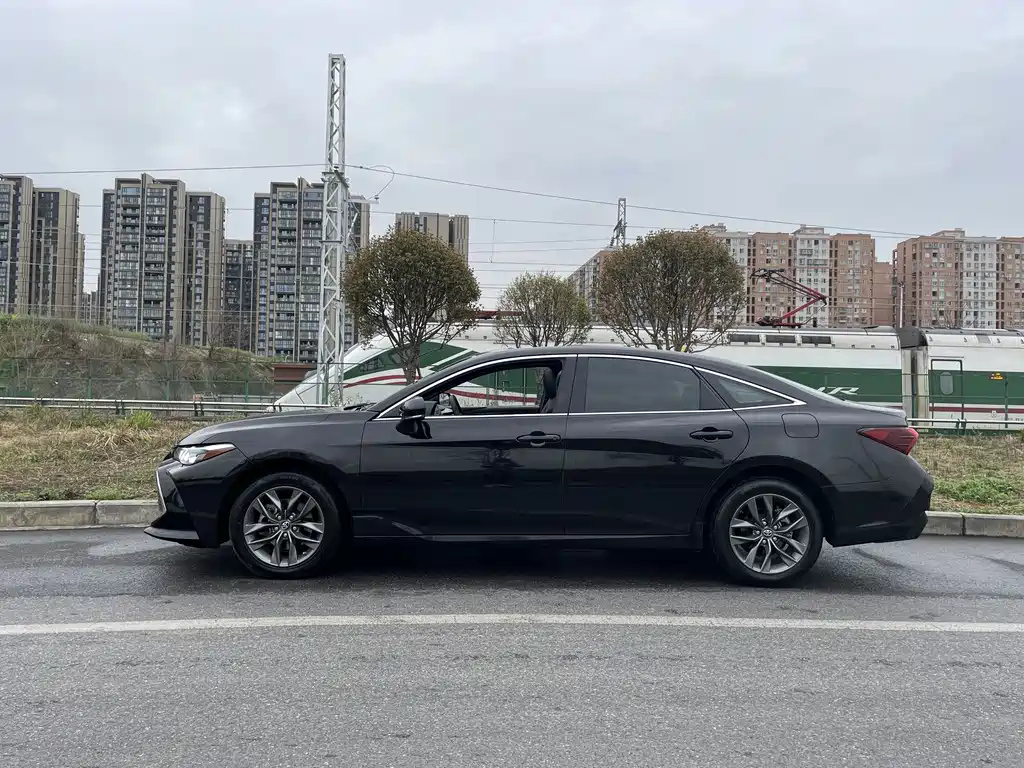 TOYOTA AVALON 2021