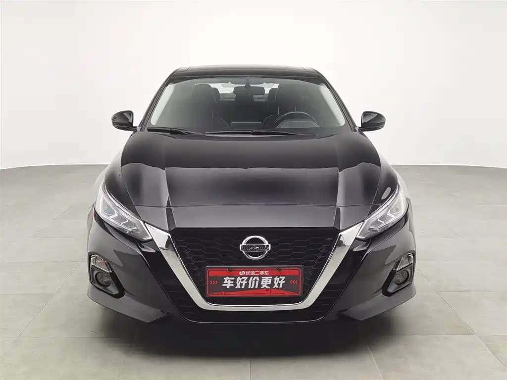 NISSAN TEANA 2020