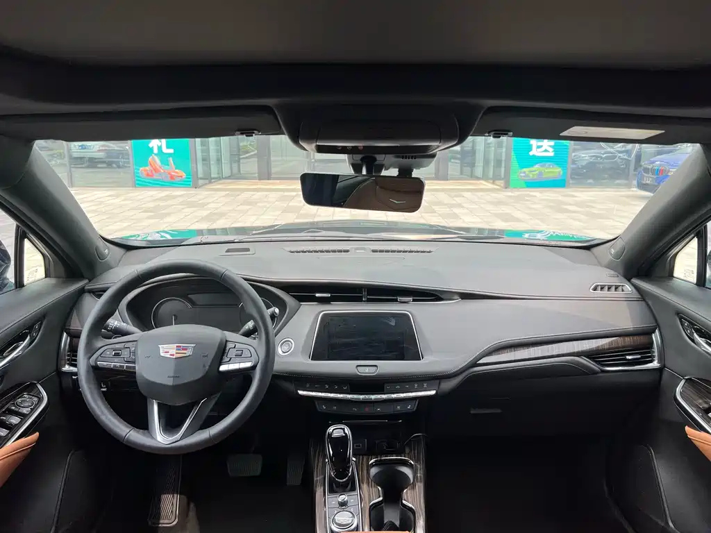 CADILLAC XT4 2022