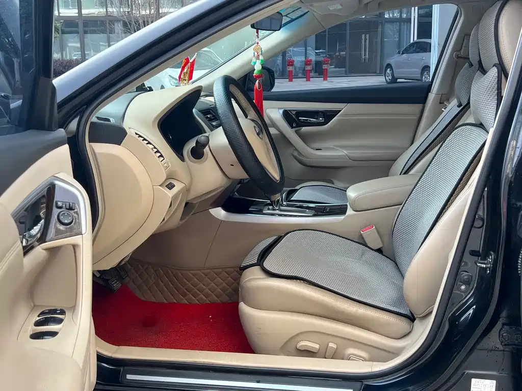 NISSAN TEANA 2014