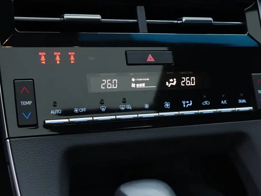 TOYOTA AVALON 2021