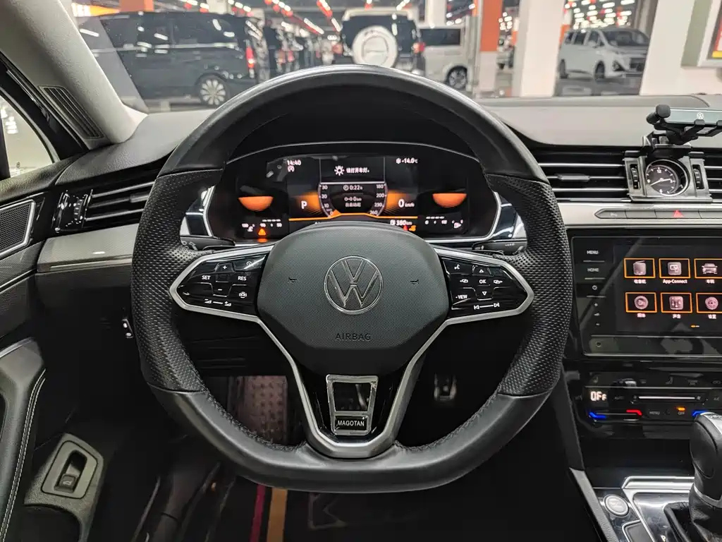 VOLKSWAGEN MAGOTAN 2024