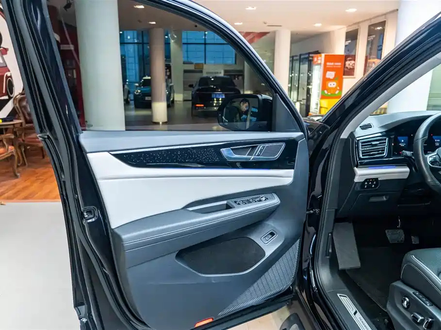 VOLKSWAGEN TOURAN 2021