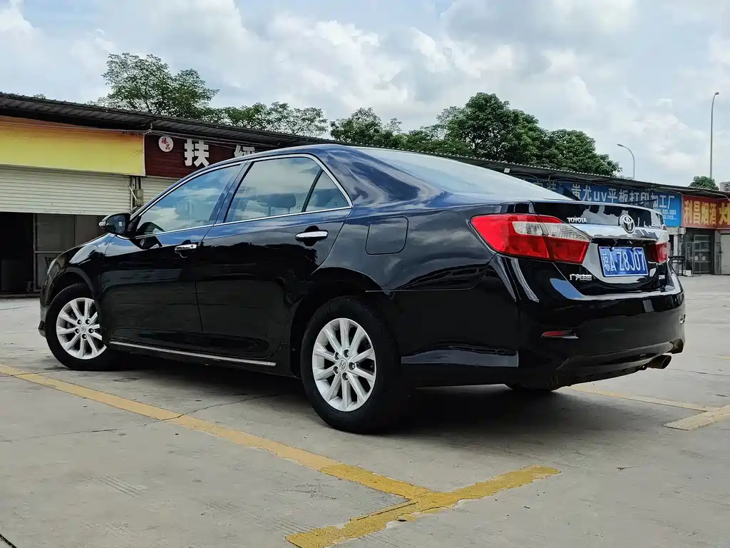 TOYOTA CAMRY 2014
