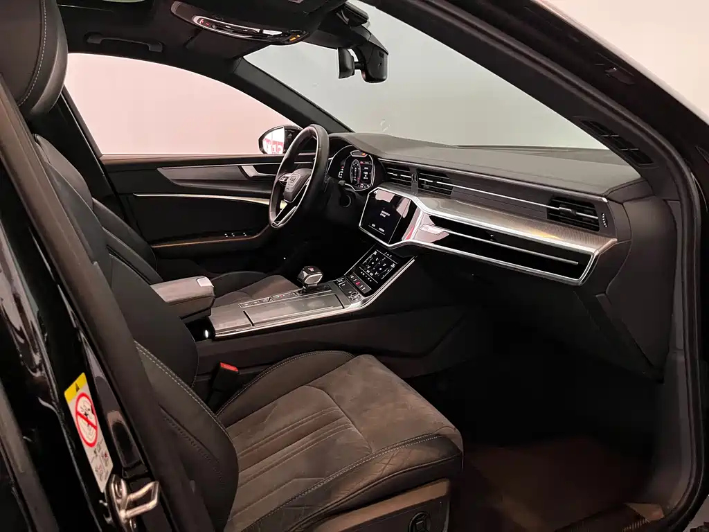 AUDI A6L 2021