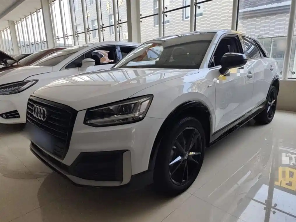 AUDI Q2L 2021
