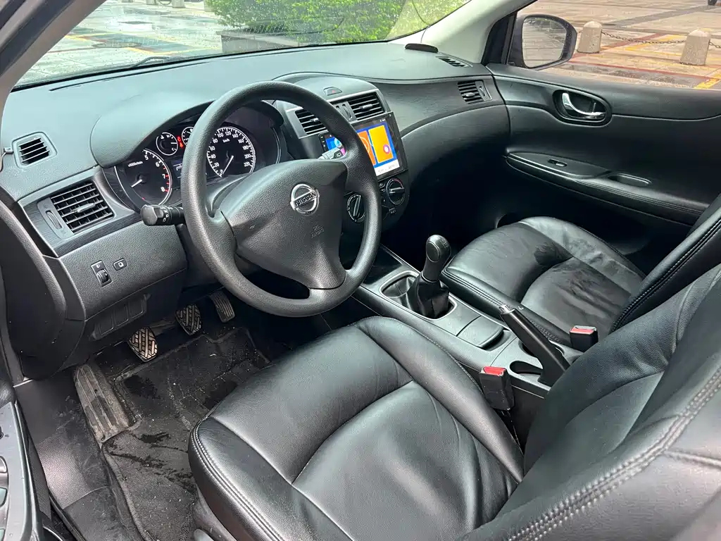 NISSAN TIIDA TIIDA 2012