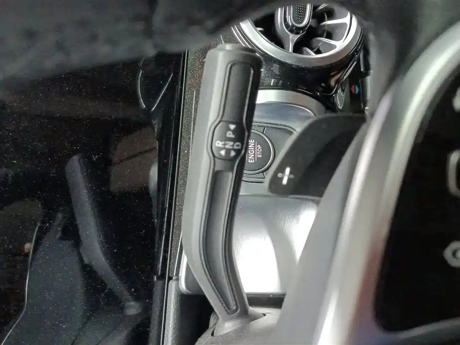 MERCEDES BENZ GLB 2021