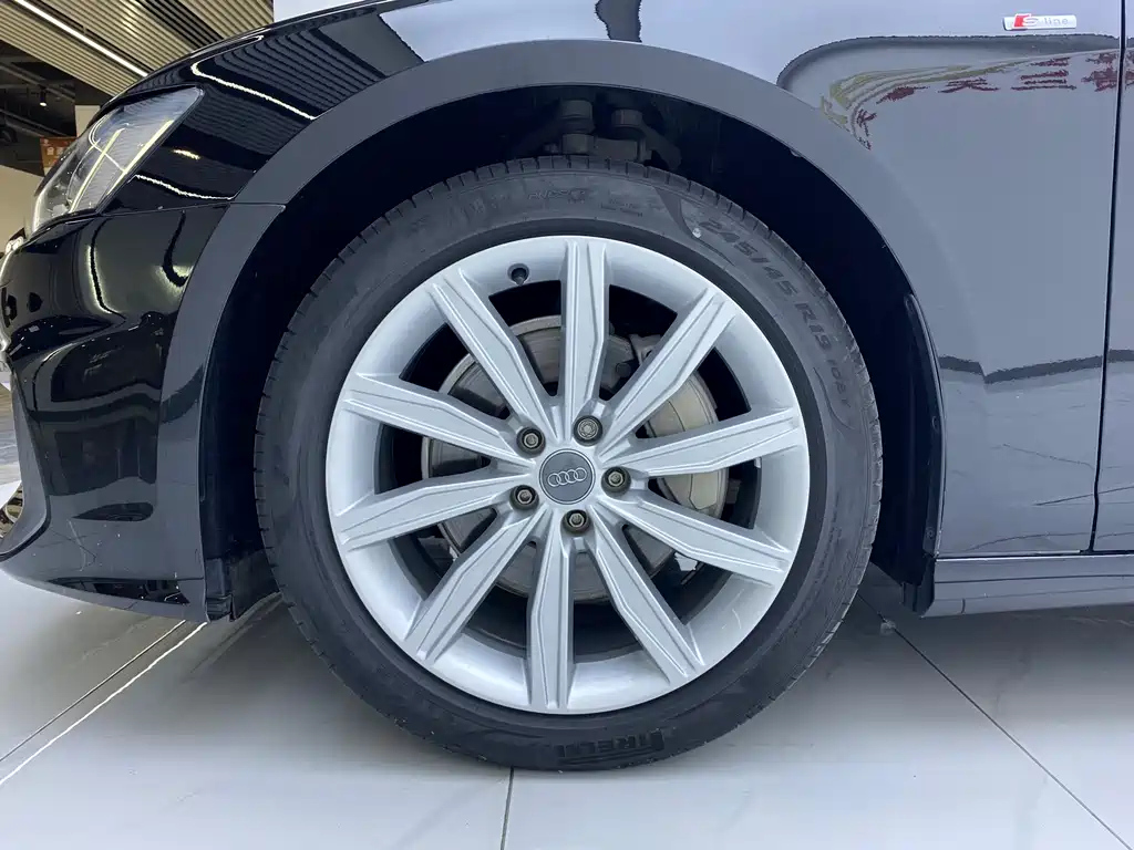 AUDI A6L 2021
