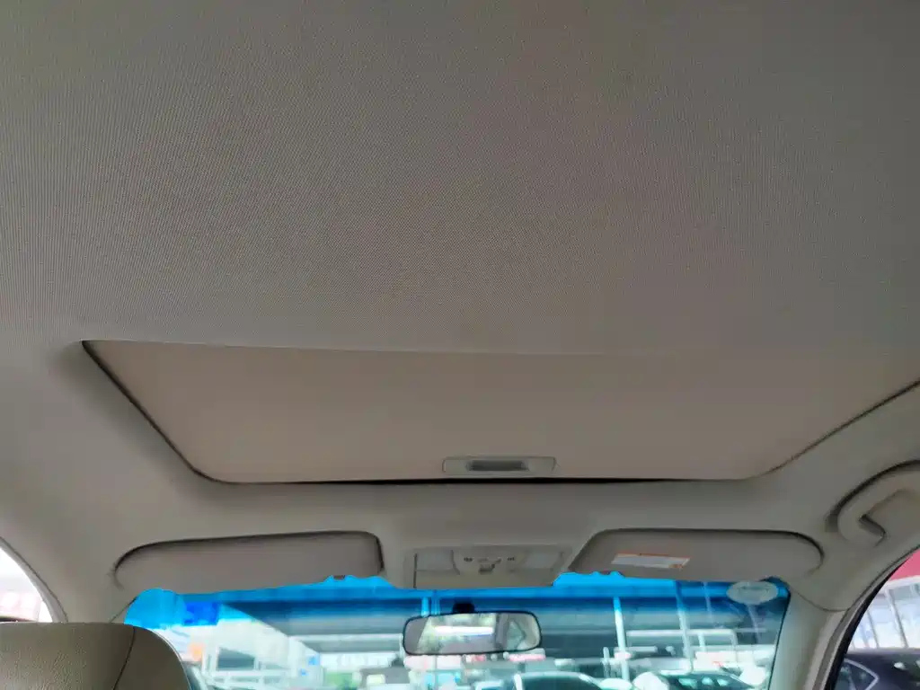 NISSAN TEANA 2012