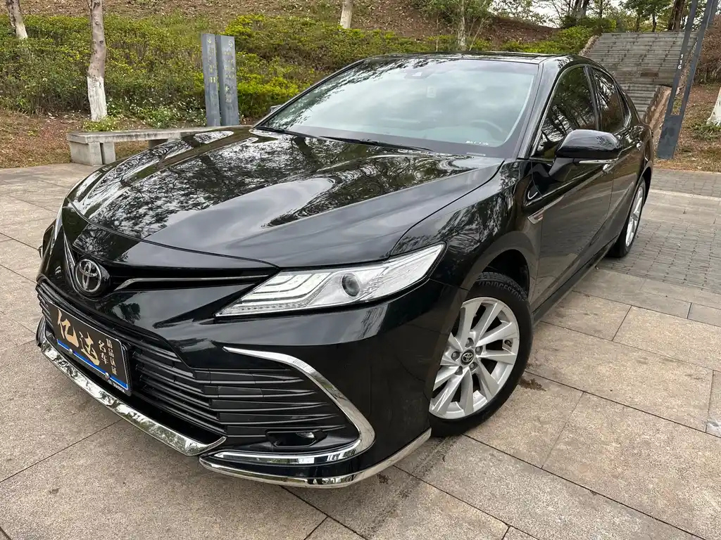 TOYOTA CAMRY 2021