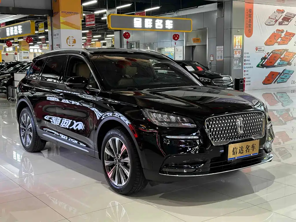 LINCOLN ADVENTURER 2021