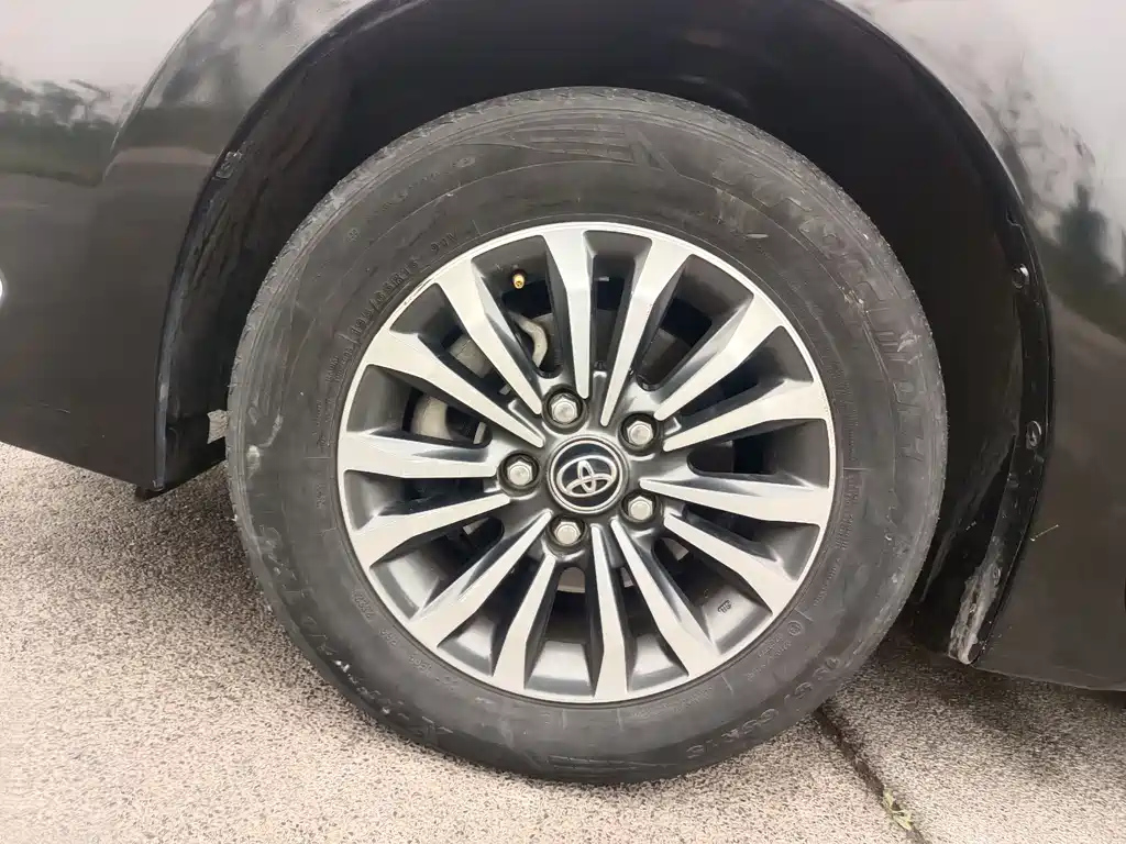 TOYOTA COROLLA 2019
