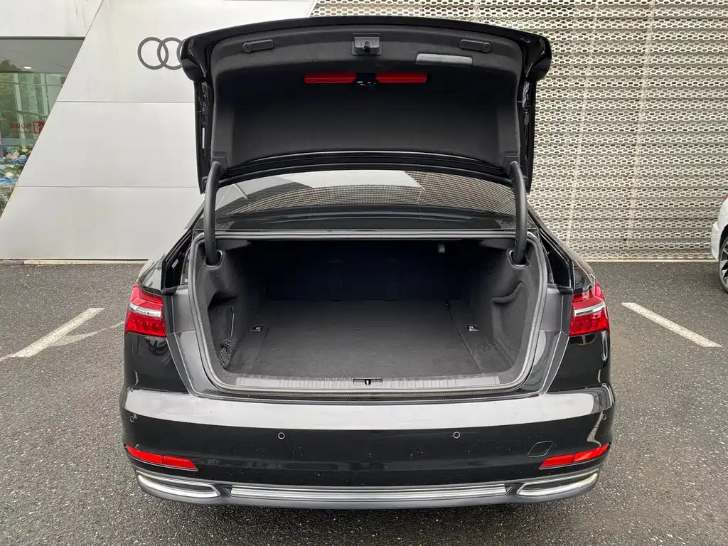 AUDI A6L 2021
