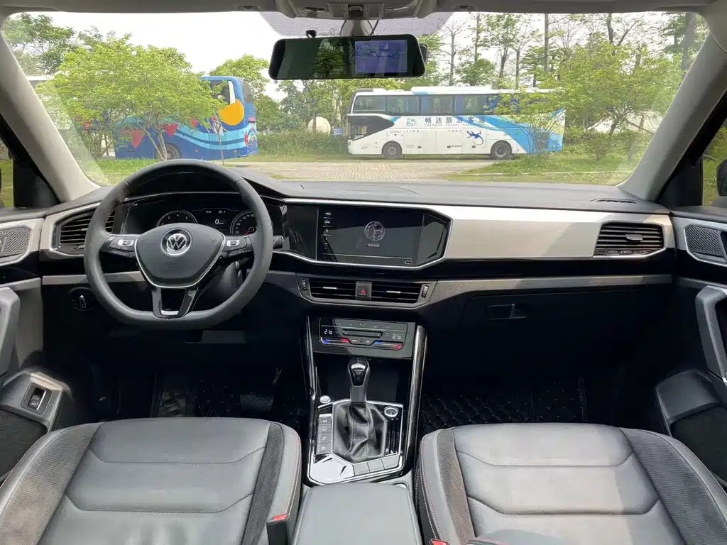 VOLKSWAGEN TAYRON 2022