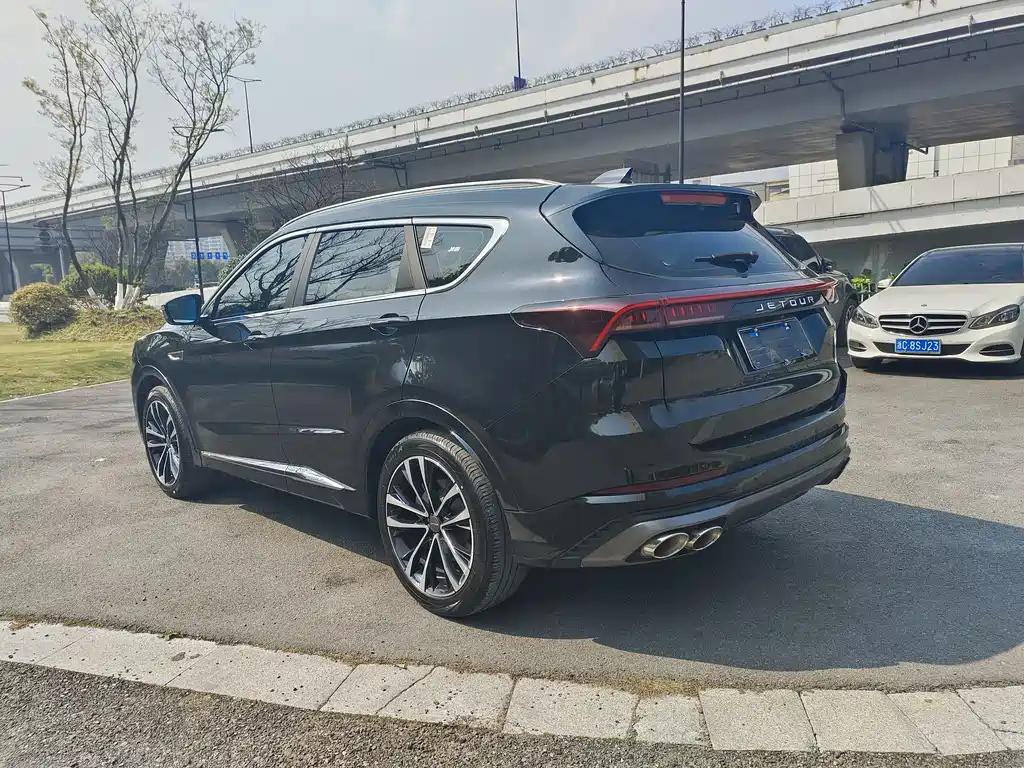 JETOUR X70 PLUS 2021