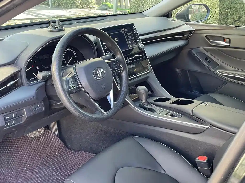 TOYOTA AVALON 2020