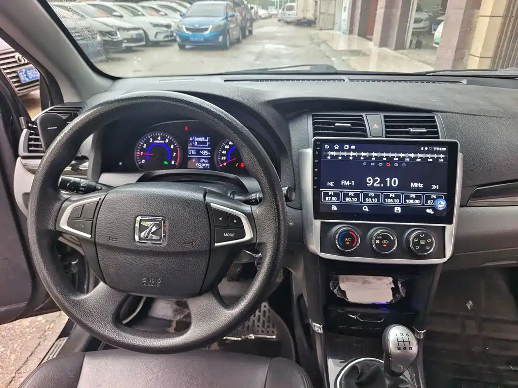 ZOTYE Z300 2016
