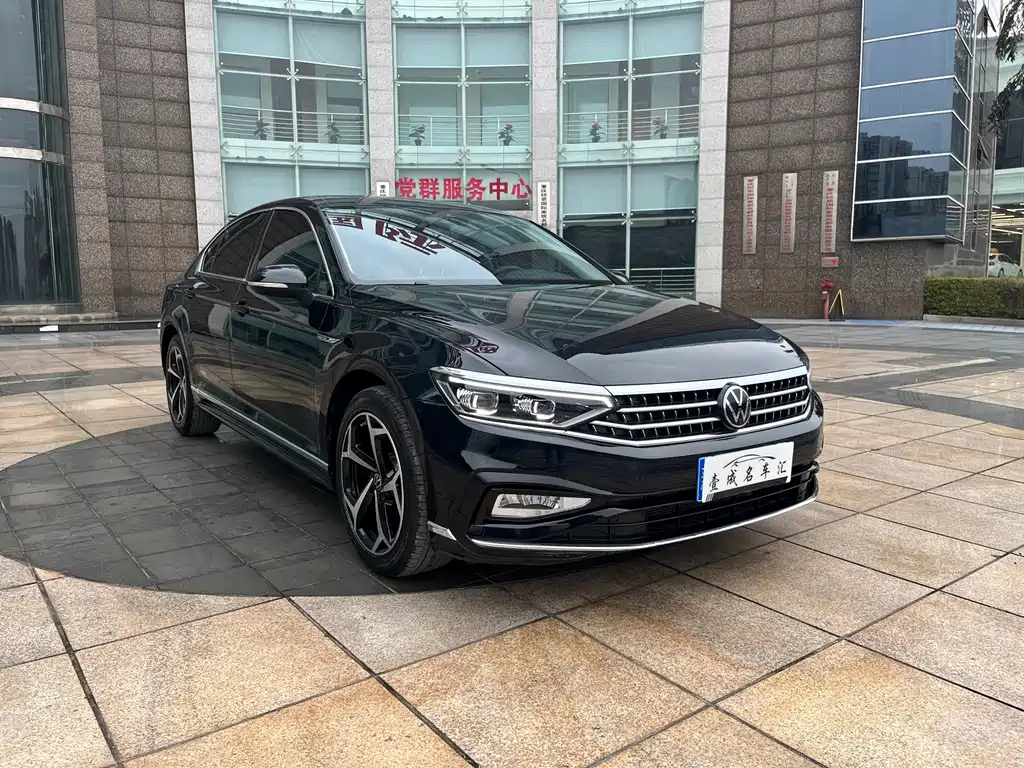 VOLKSWAGEN MAGOTAN 2024