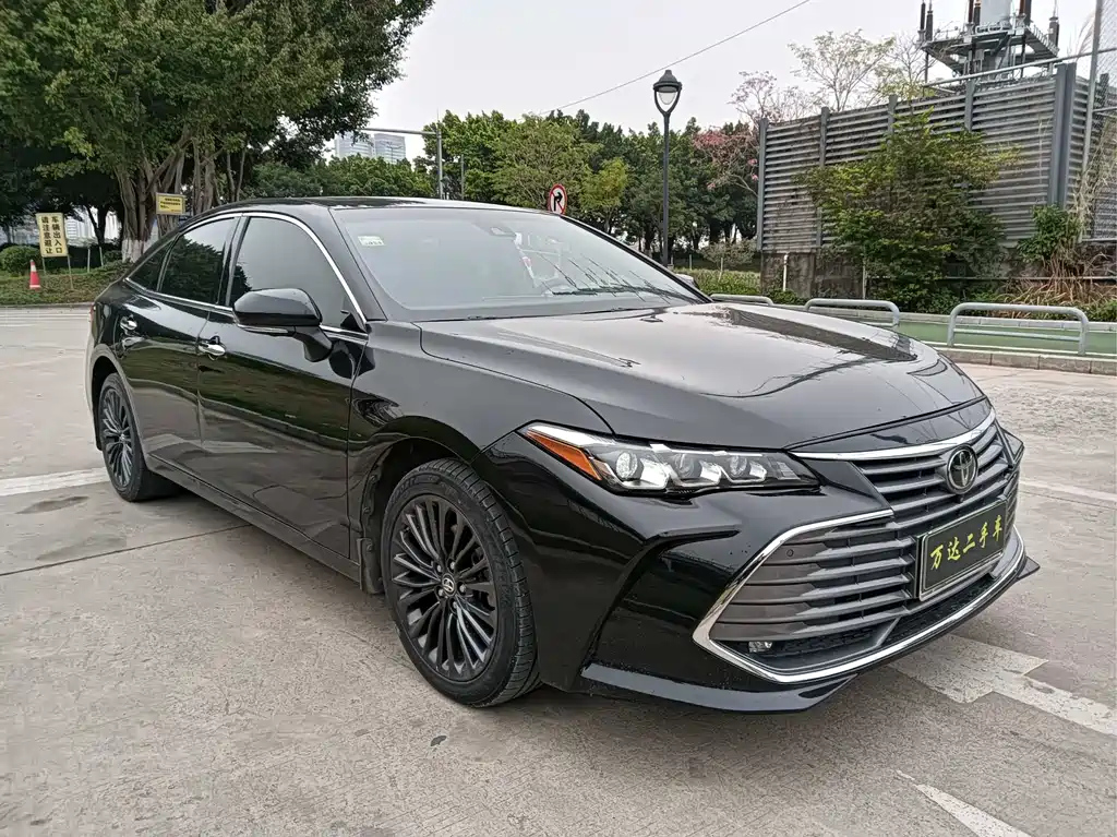 TOYOTA AVALON 2021