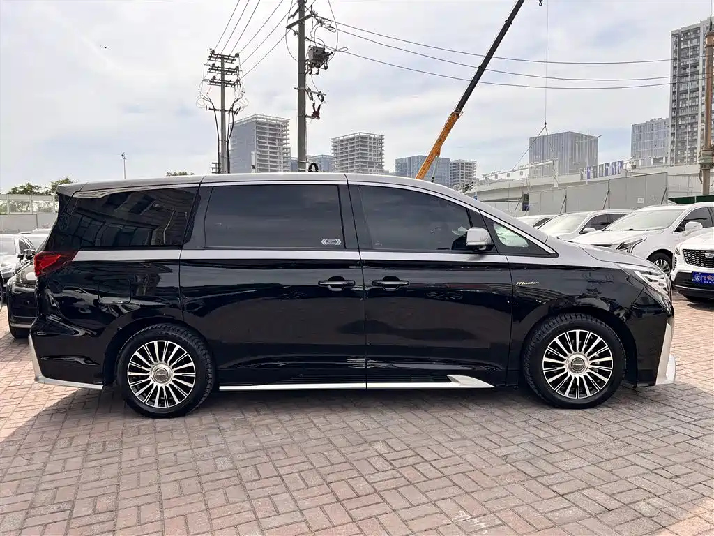 TRUMPCHI M8 2022