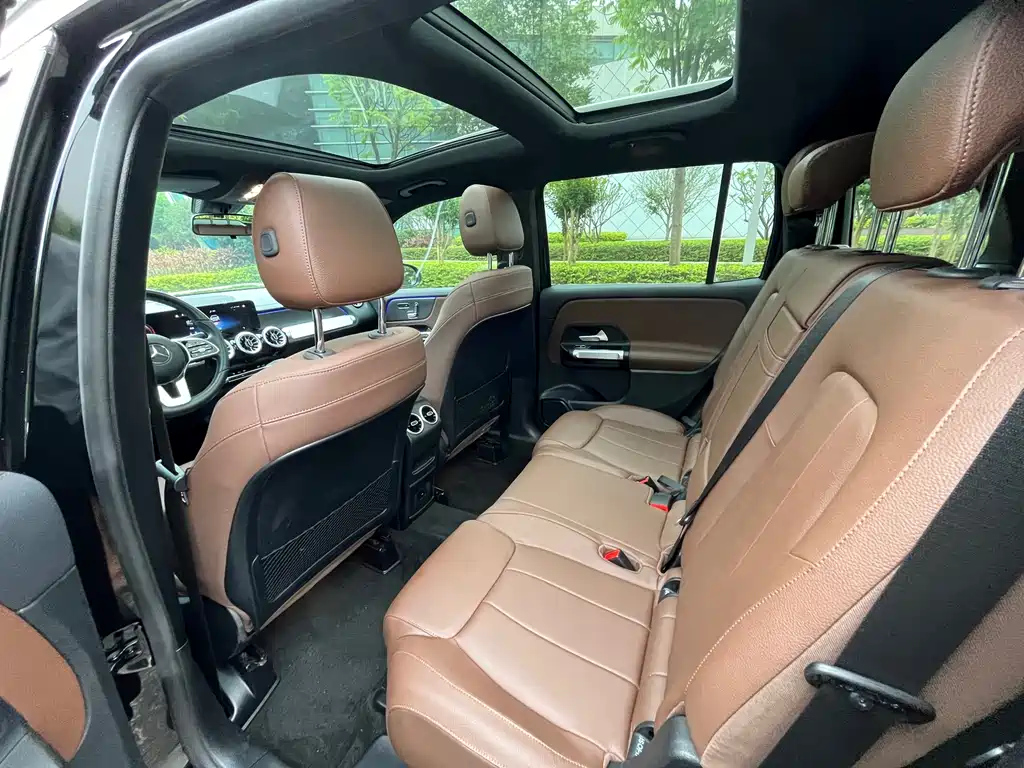 MERCEDES BENZ GLB 2021