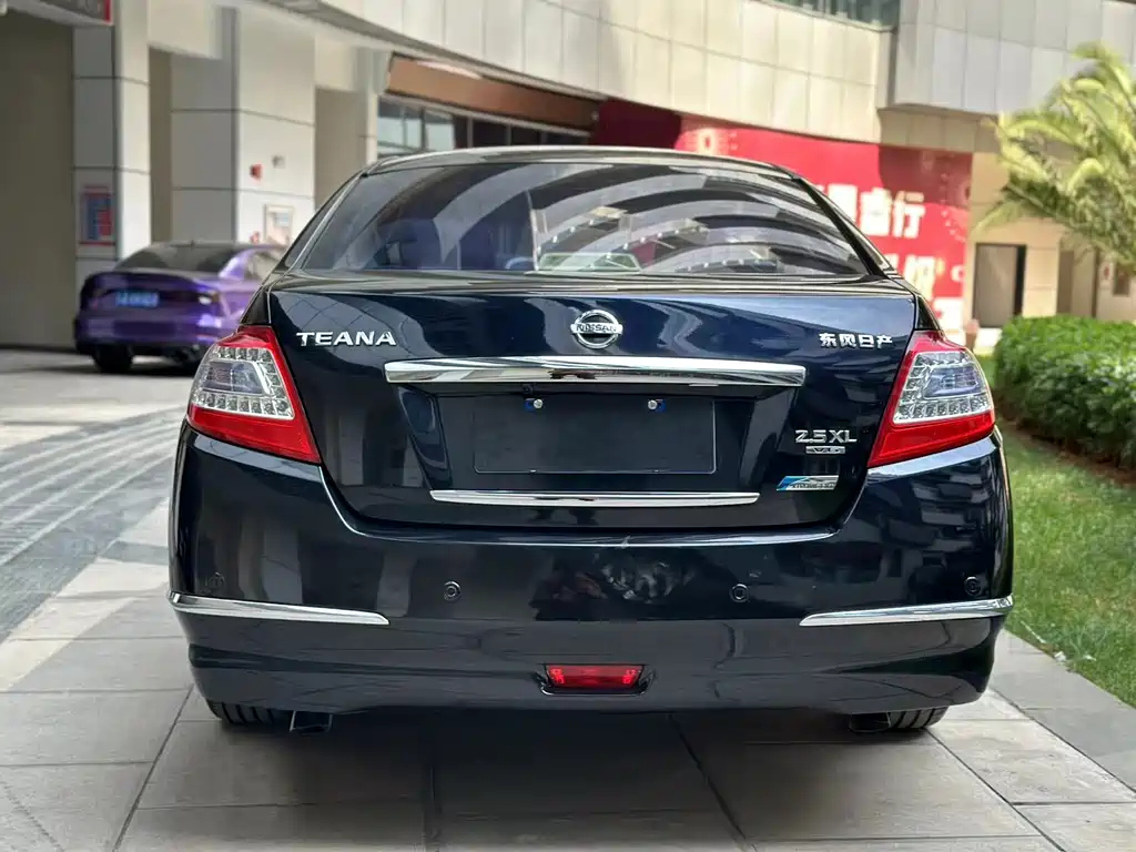 NISSAN TEANA 2013